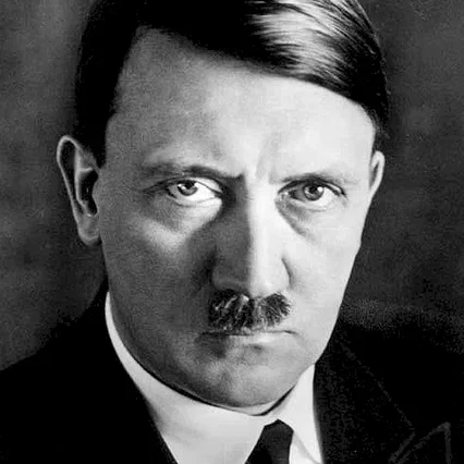  Adolf Hitler