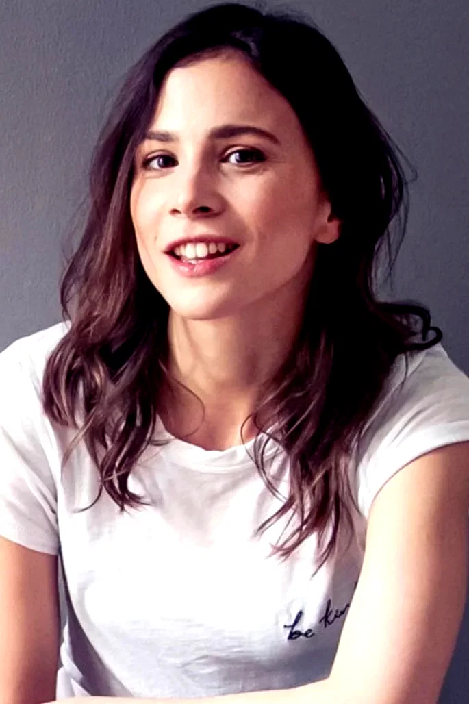 Aylin Tezel