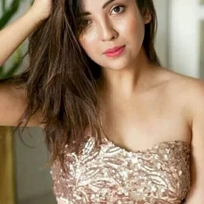  Barkha Singh