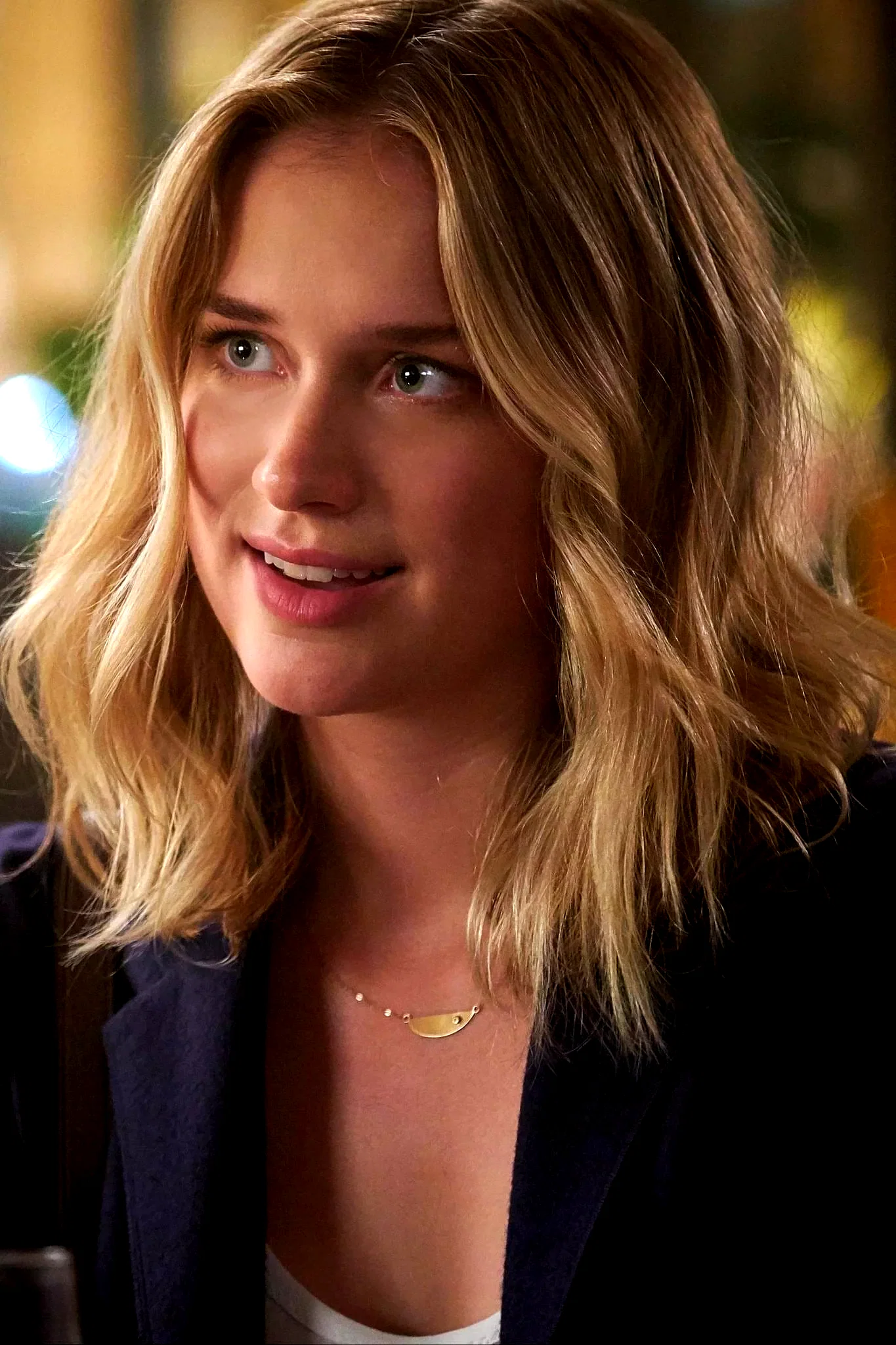  Elizabeth Lail