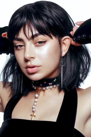  Charli XCX