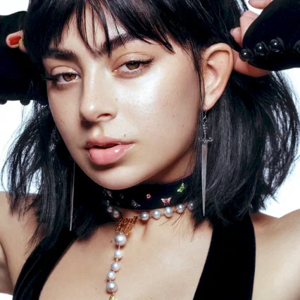 Charli XCX