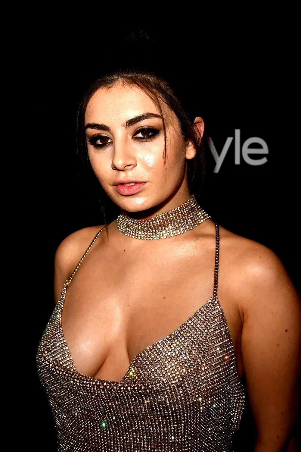  Charli XCX