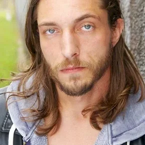 Photo star :  Jared Bankens