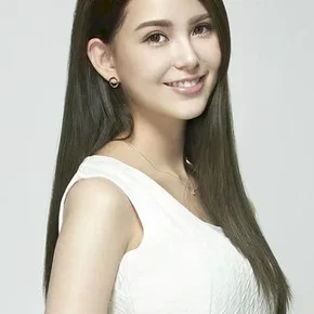 Photo star :  Hannah Quinlivan