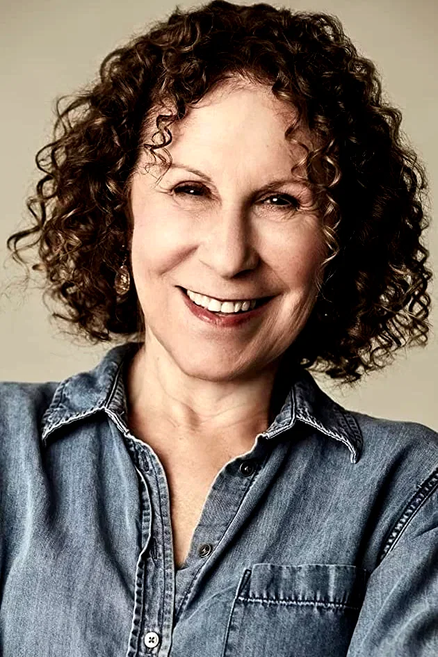 Rhea Perlman