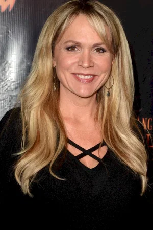  Barbara Alyn Woods