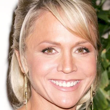 Barbara Alyn Woods