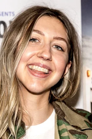  Heidi Gardner