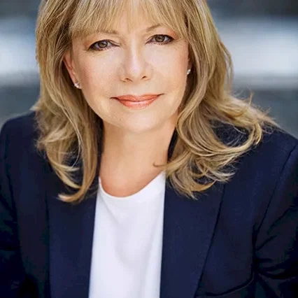  Donna Christie