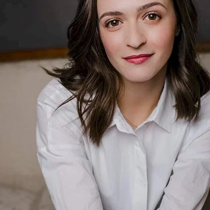  Sarah Corrigan