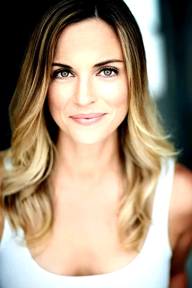  Kelly Sullivan