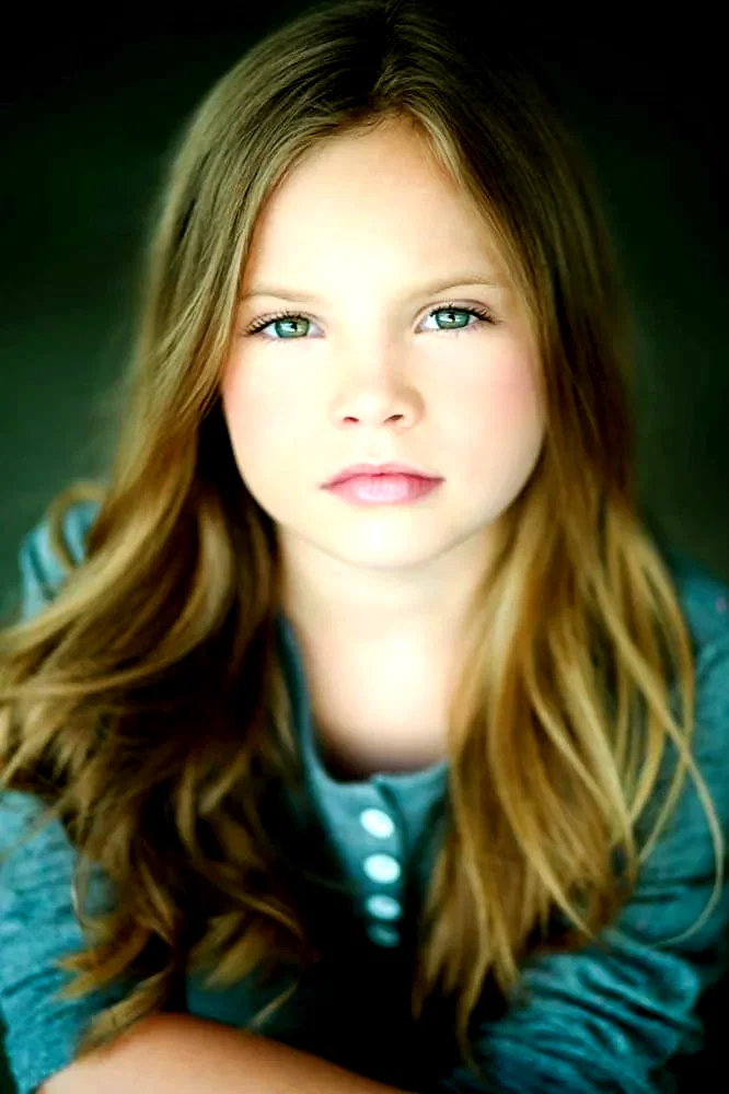  Violet Hicks