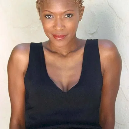 Shelley Robertson