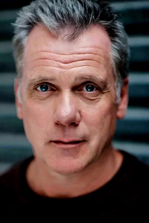Erik Thomson