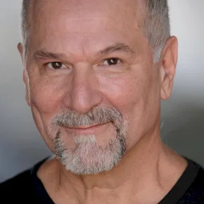 Photo star : John  Kapelos
