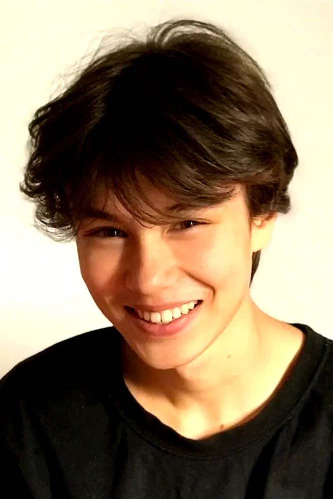  Louis Vazquez