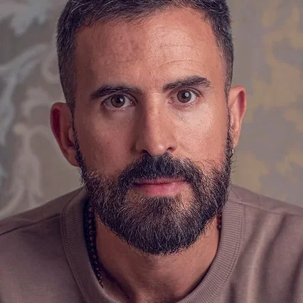  Lucio Castro