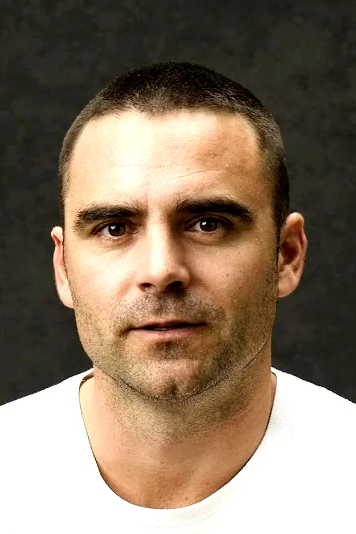 Dustin Clare