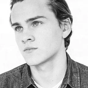 Photo star :  Alex Neustaedter