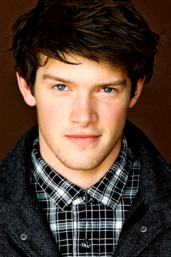 Alex MacNicoll