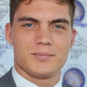 Photo star : Zane Holtz