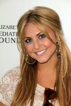  Cassandra Scerbo photo