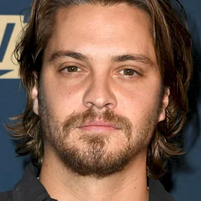 Photo star : Luke Grimes