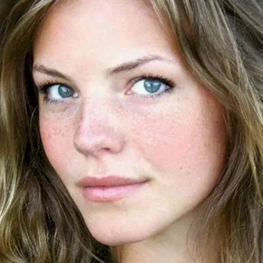 Photo star : Eloise Mumford