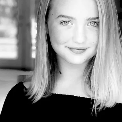 Ava Telek