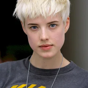 Photo star : Agyness Deyn