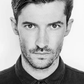 Photo star : Gwilym Lee