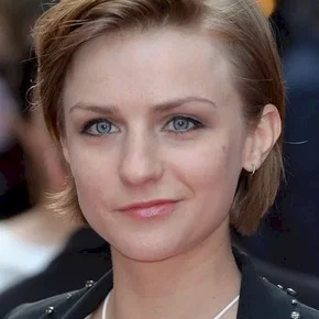 Photo star : Faye Marsay