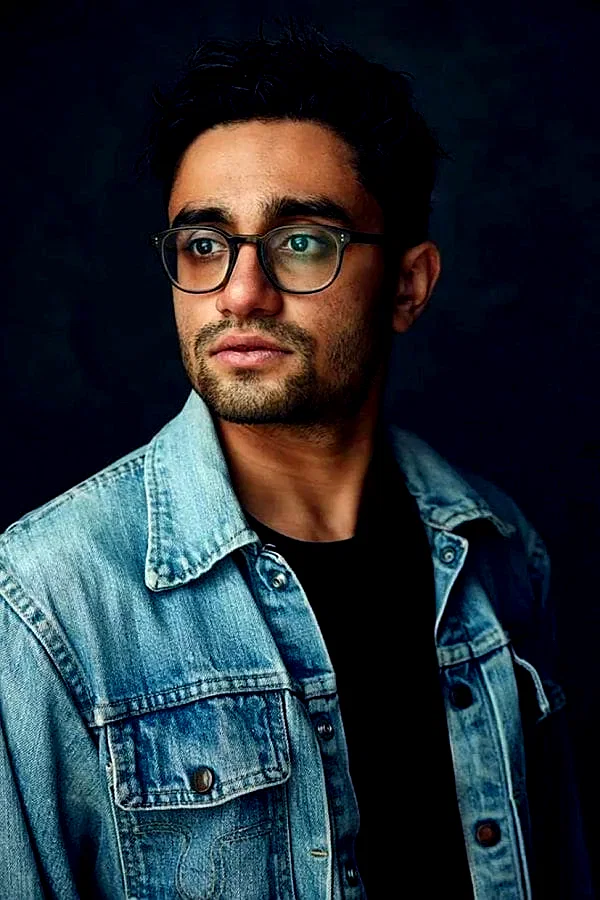  Aneesh Chaganty