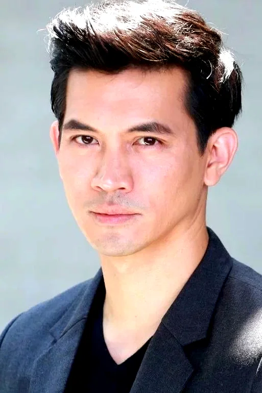  Theeradej Wongpuapan