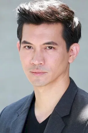  Theeradej Wongpuapan