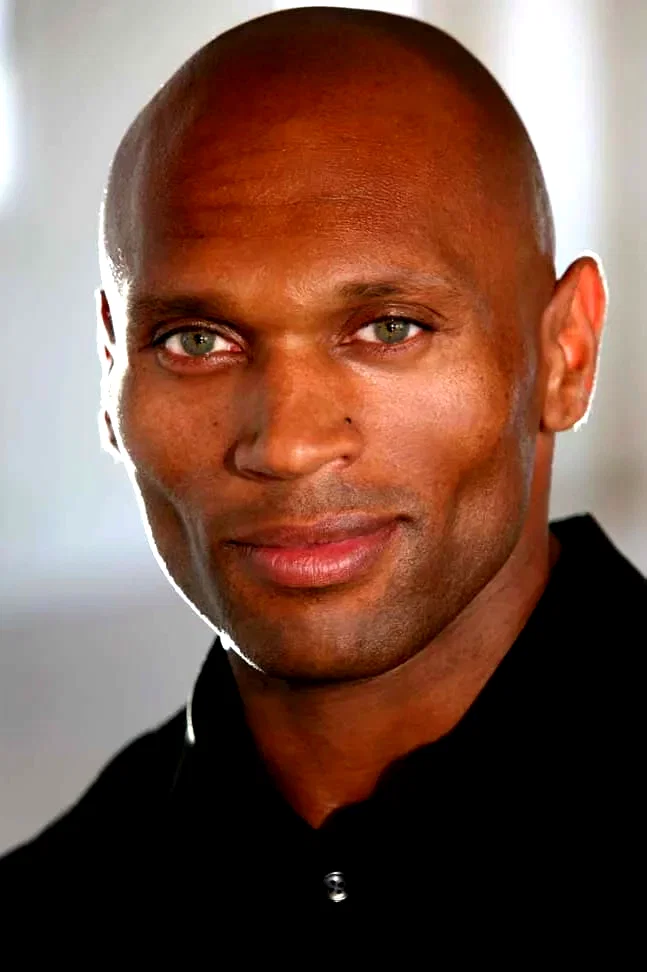  Mark Rhino Smith