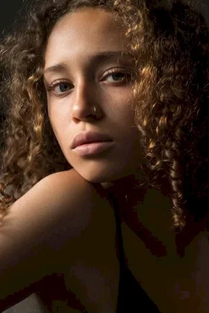  Ella-Rae Smith photo