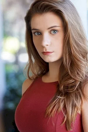  Alexa Yeames photo