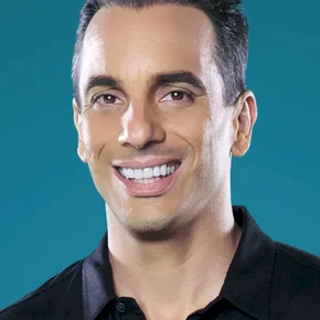 Photo star :  Sebastian Maniscalco