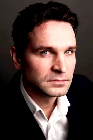  Victor Dobronravov
