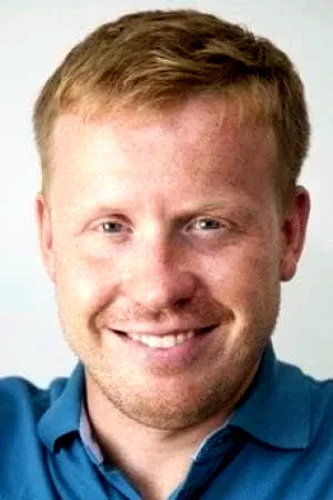  Anton Bogdanov