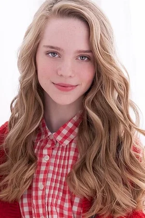  Sophie Thatcher photo