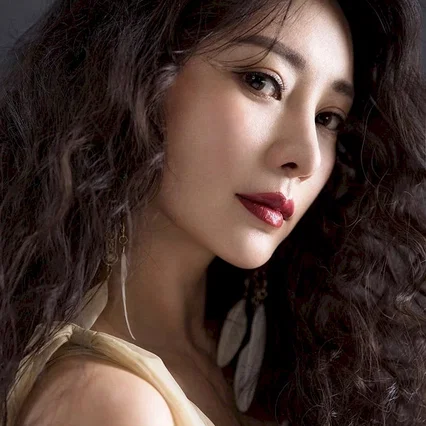  Liu Yan
