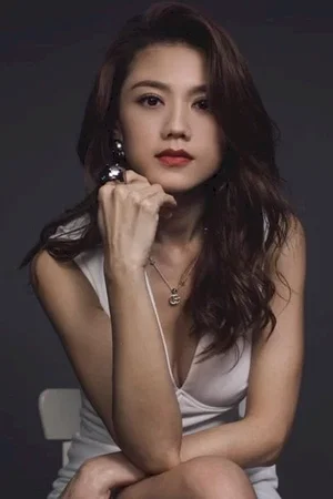  Chrissie Chau photo