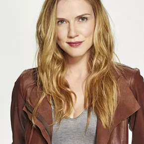 Photo star : Sara Canning