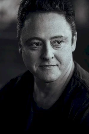  Simon Maiden photo