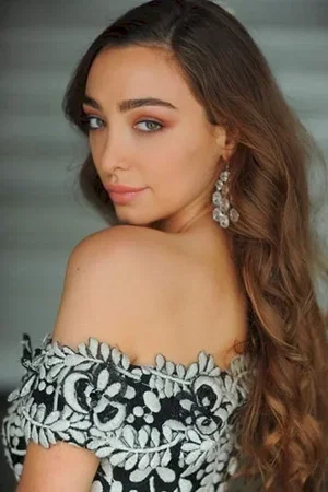  Alessandra Starr Ward photo