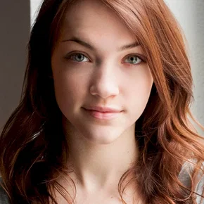 Photo star :  Violett Beane