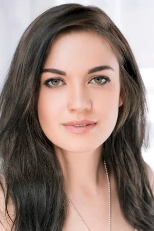 Julia Maxwell photo